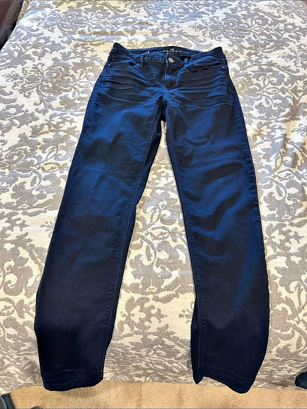 White House Black Market The Skinny Ankle Jeans Black Size 4